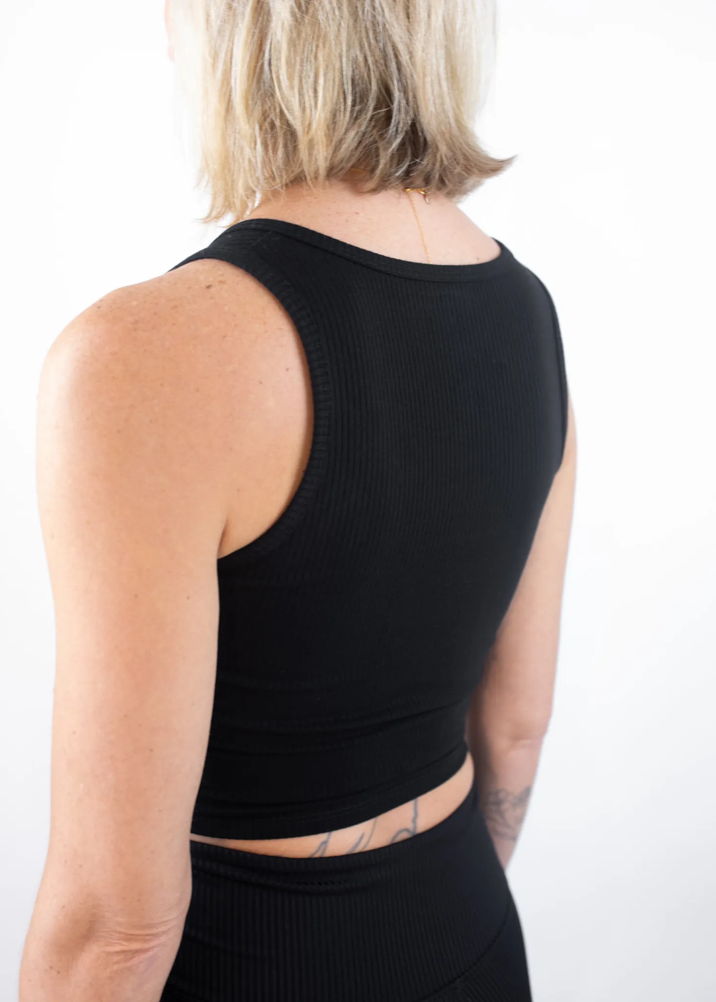 Ribbed Notch Tank